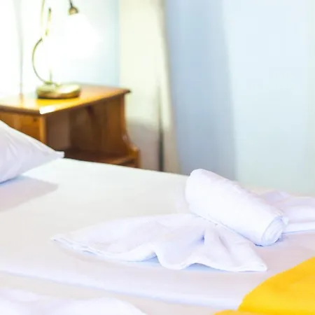 Enastron 乡村民宿 罗希姆诺